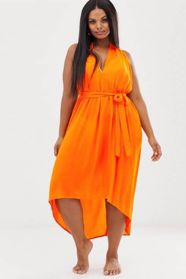 Tenue de plage orange