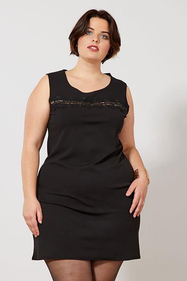 Tenue de mariage : Petite robe noire grande taille Kiabi