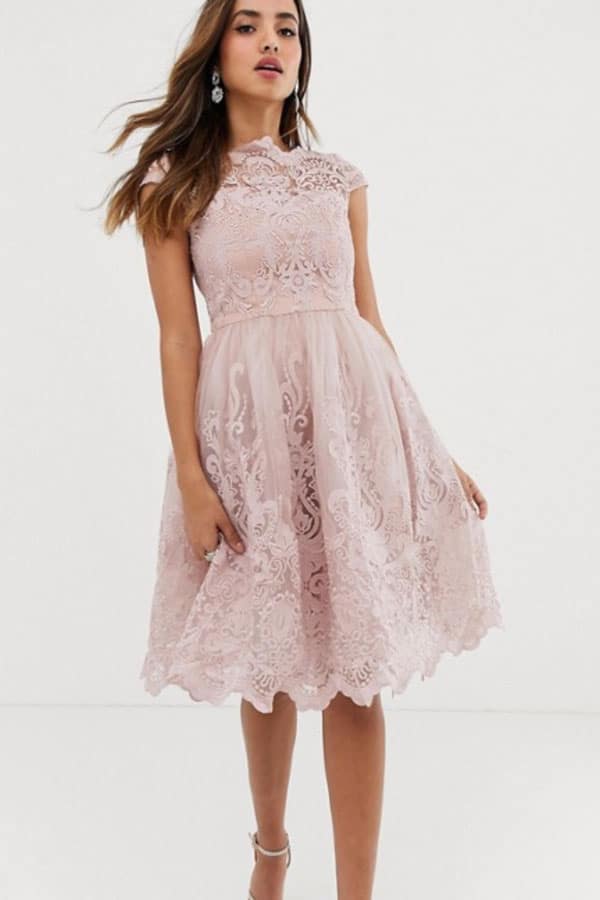 Tenue de mariage : Robe en dentelle rose ASOS