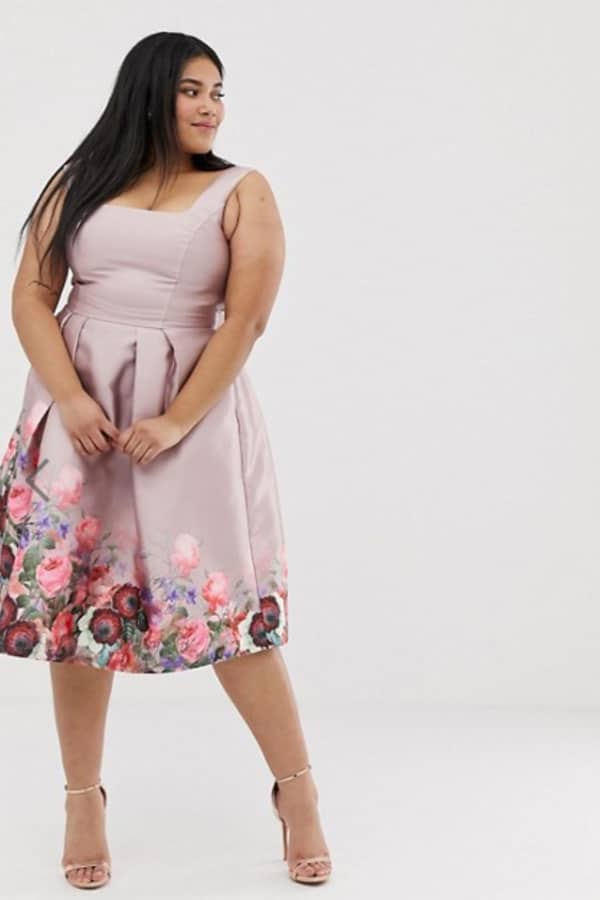 Tenue de mariage : Robe grande taille satinée ASOS